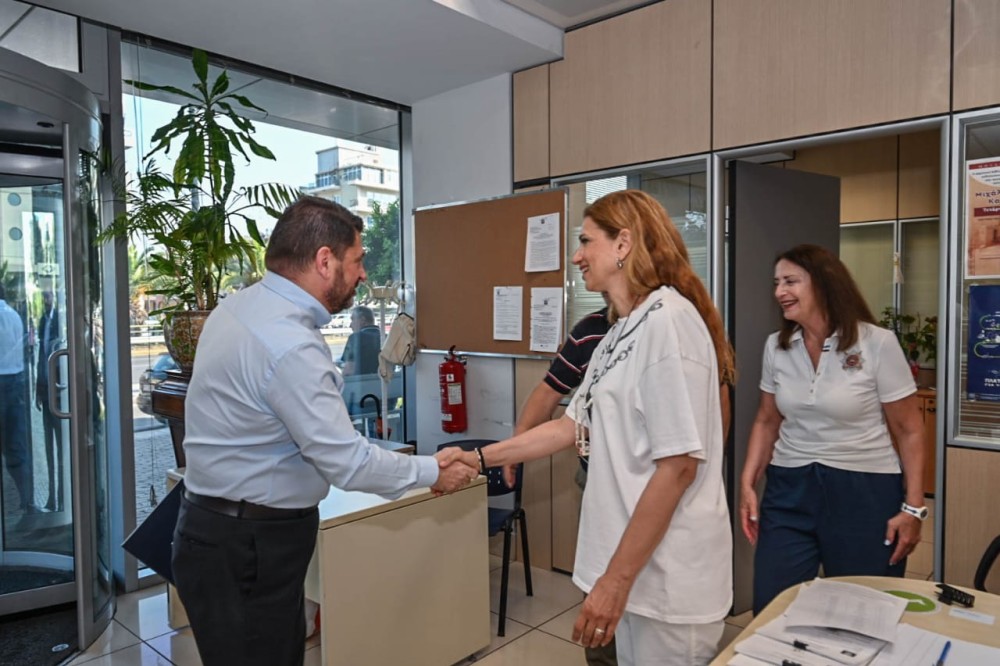 Νίκος Χαρδαλιάς από τη Νέα Σμύρνη: «Κάνουμε πράξη τις δεσμεύσεις μας σε κάθε γειτονιά» img 20250619 wa0093 1000x666