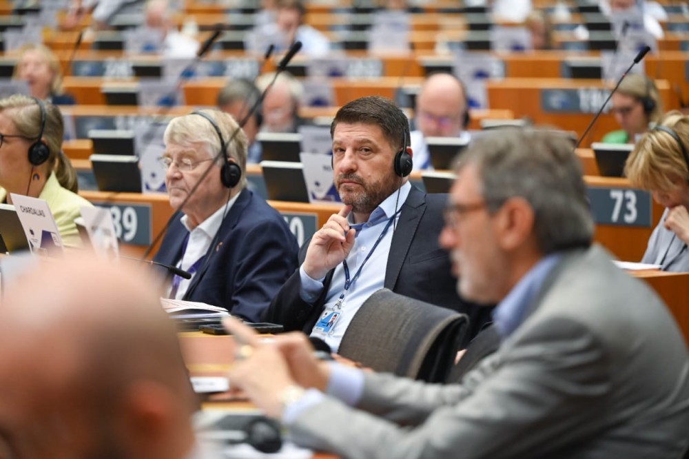 Η Αττική στην καρδιά της Ευρώπης: Ο Νίκος Χαρδαλιάς στις Βρυξέλλες photo 2 1000x666